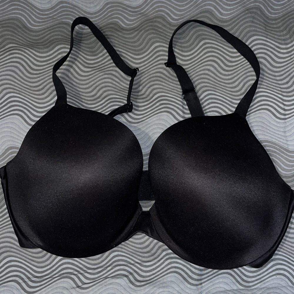 Wacoal Women's Subtle Sensuality Plunge Contour Bra in Black 36DD